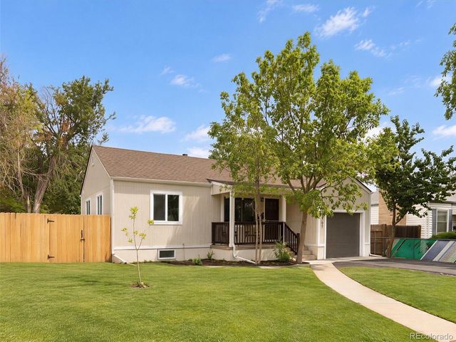 1967 Macon St, Aurora, CO 80010