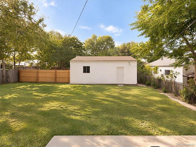 1967 Macon St, Aurora, CO 80010