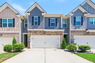 102 Hampton Circle, Mcdonough, GA 30253