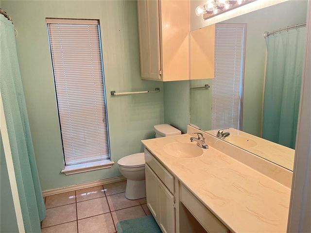 4022 Wood River Dr 2C, Corpus Christi, TX 78410