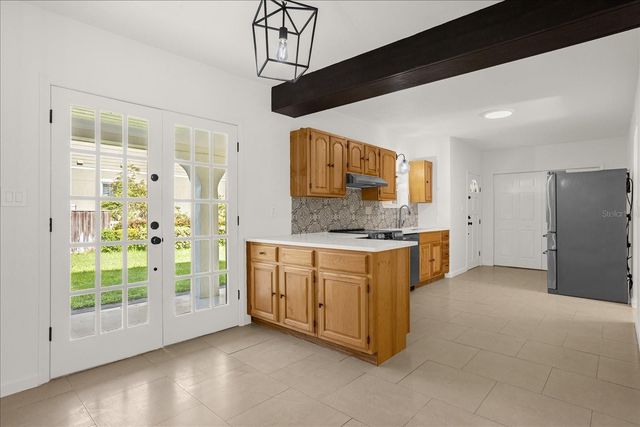 615 W WINTER PARK STREET, Orlando, FL 32804