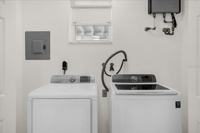 615 W WINTER PARK STREET, Orlando, FL 32804