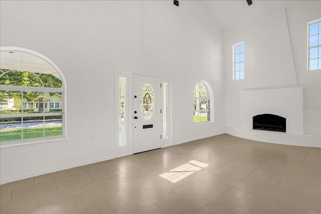 615 W WINTER PARK STREET, Orlando, FL 32804