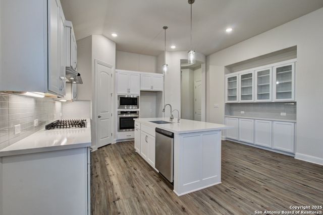 2031 Stephanie Avenue, New Braunfels, TX 78132