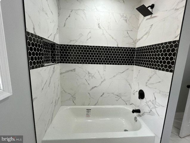 2813 GWYNNVIEW RD, Baltimore, MD 21207