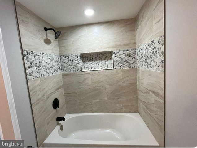 2813 GWYNNVIEW RD, Baltimore, MD 21207