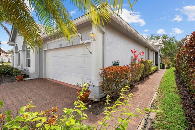 730 NW Red Pine Way, Jensen Beach, FL 34957