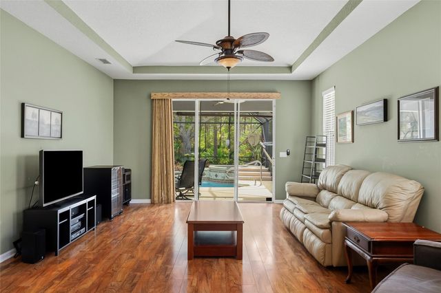 730 NW Red Pine Way, Jensen Beach, FL 34957