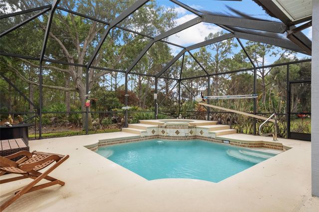 730 NW Red Pine Way, Jensen Beach, FL 34957