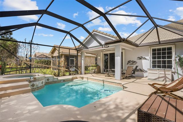 730 NW Red Pine Way, Jensen Beach, FL 34957