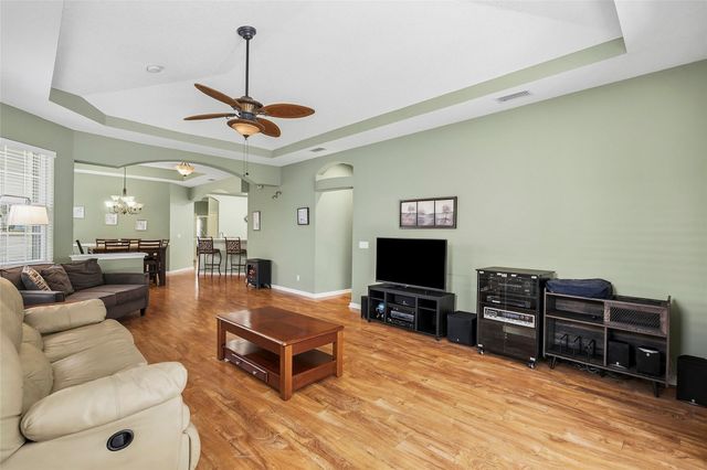 730 NW Red Pine Way, Jensen Beach, FL 34957