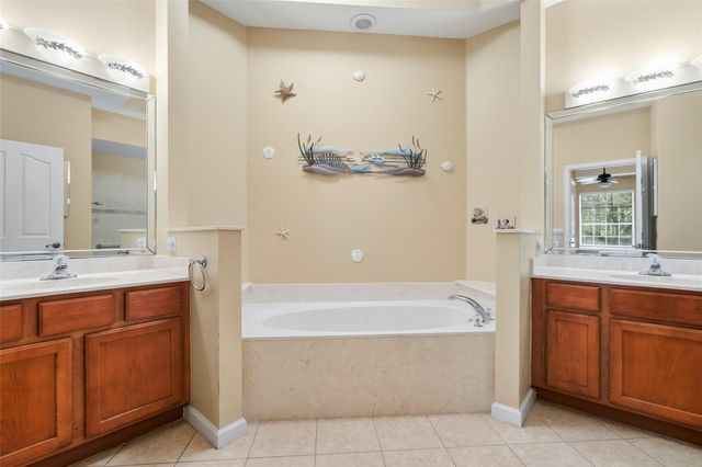 730 NW Red Pine Way, Jensen Beach, FL 34957