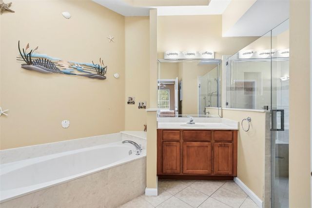 730 NW Red Pine Way, Jensen Beach, FL 34957