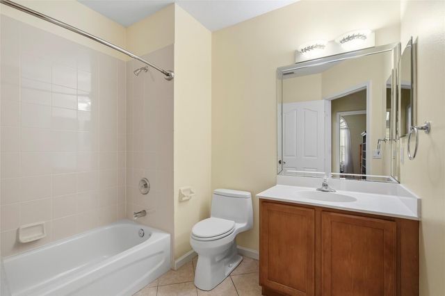 730 NW Red Pine Way, Jensen Beach, FL 34957