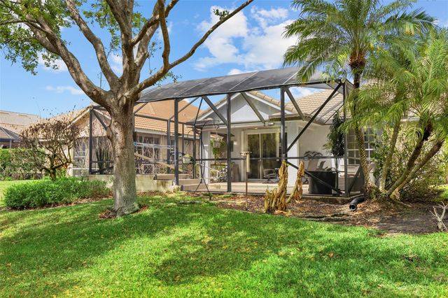 730 NW Red Pine Way, Jensen Beach, FL 34957