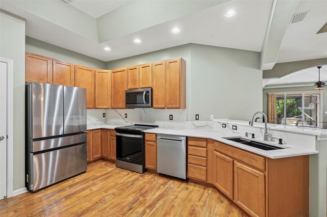 730 NW Red Pine Way, Jensen Beach, FL 34957