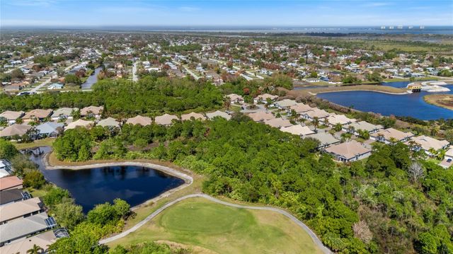 730 NW Red Pine Way, Jensen Beach, FL 34957