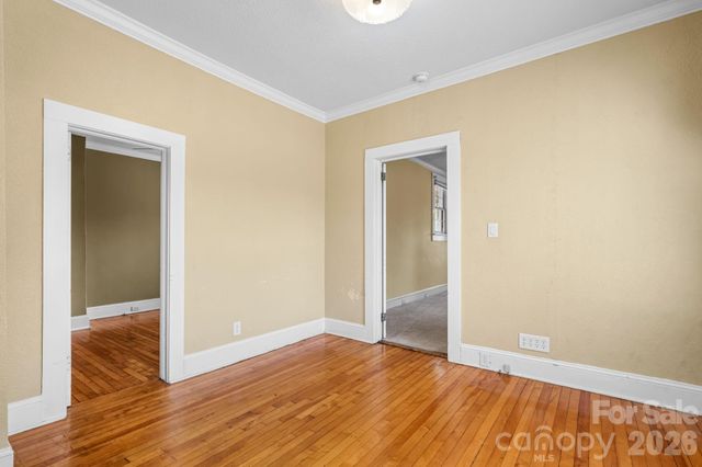 15 6th Em Street, Marion, NC 28752