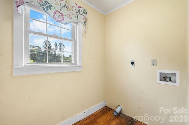 15 6th Em Street, Marion, NC 28752