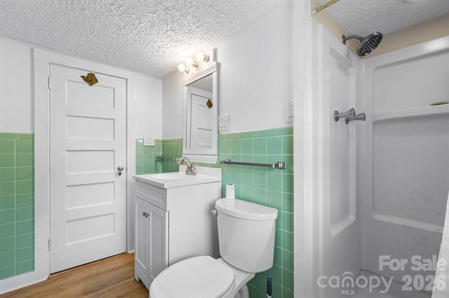 15 6th Em Street, Marion, NC 28752
