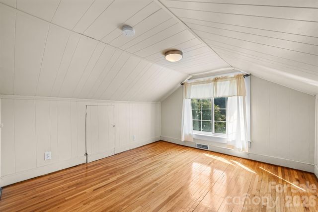 15 6th Em Street, Marion, NC 28752