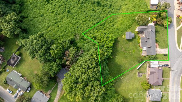 15 6th Em Street, Marion, NC 28752