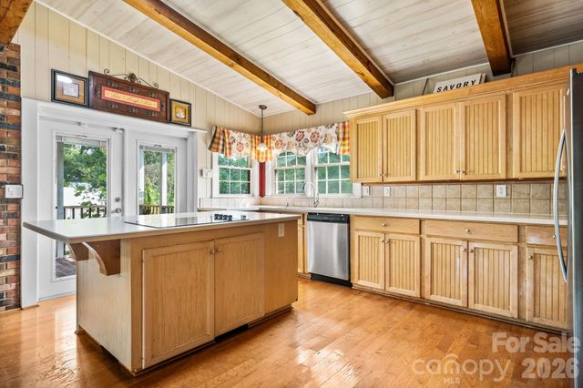 15 6th Em Street, Marion, NC 28752