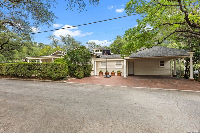 140 W FAIR OAKS PL, San Antonio, TX 78209