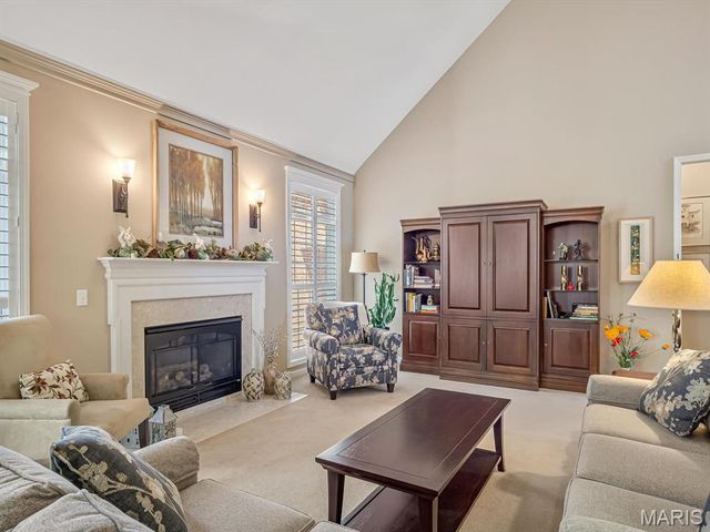 20 Country Club View, Edwardsville, IL 62025