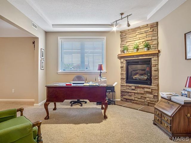 20 Country Club View, Edwardsville, IL 62025