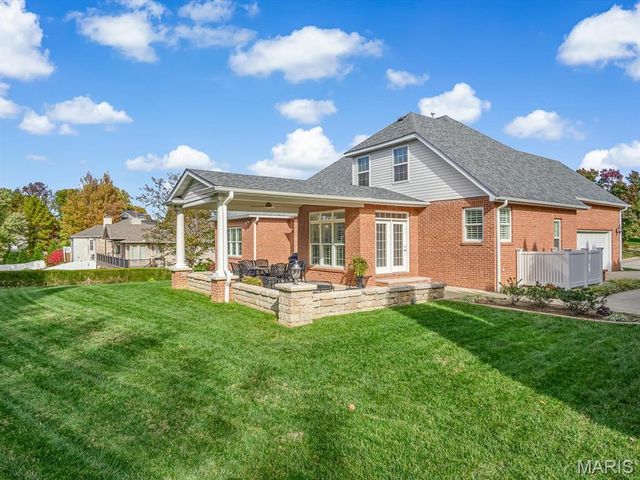 20 Country Club View, Edwardsville, IL 62025