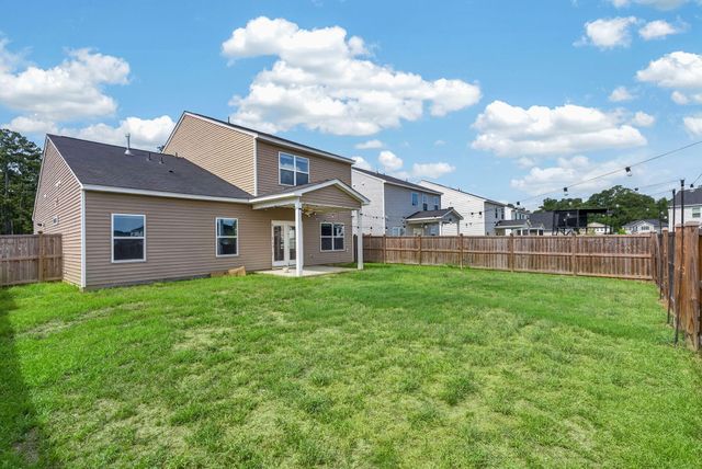 301 Torslanda Lane, Summerville, SC 29486