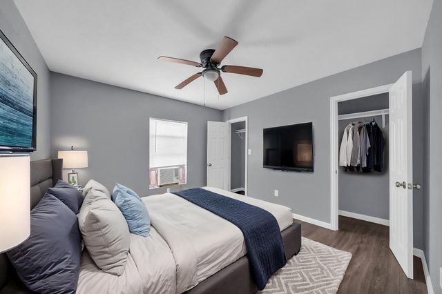 7919 Brays Street B, Houston, TX 77012