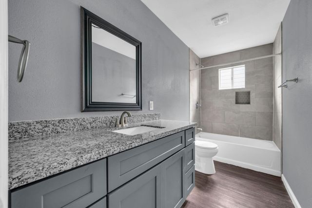 7919 Brays Street B, Houston, TX 77012