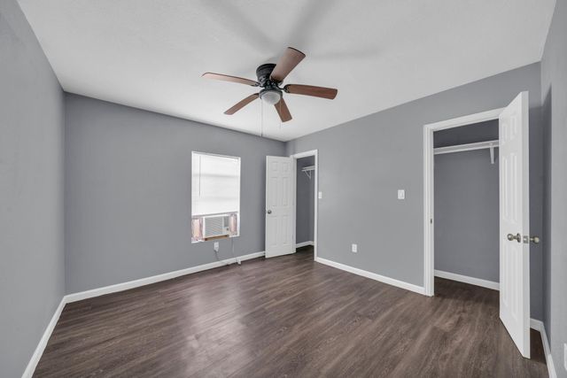 7919 Brays Street B, Houston, TX 77012