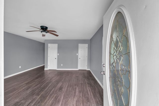 7919 Brays Street B, Houston, TX 77012