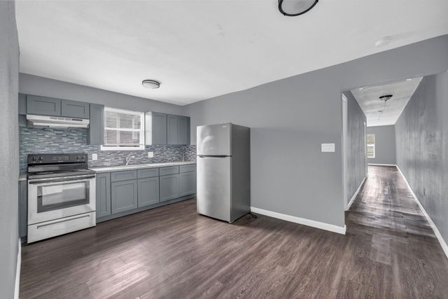 7919 Brays Street B, Houston, TX 77012