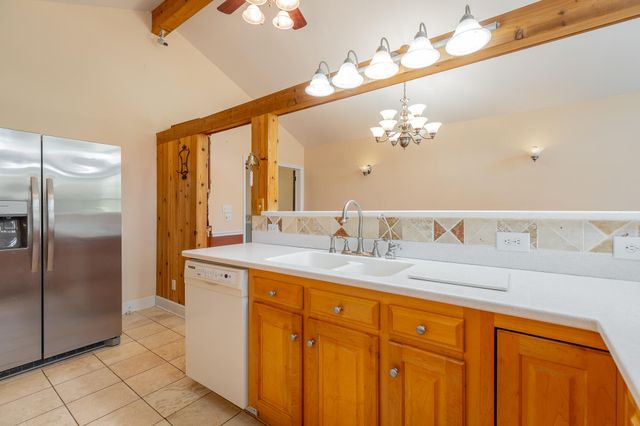 607 Carolina Avenue, Signal Mountain, TN 37377