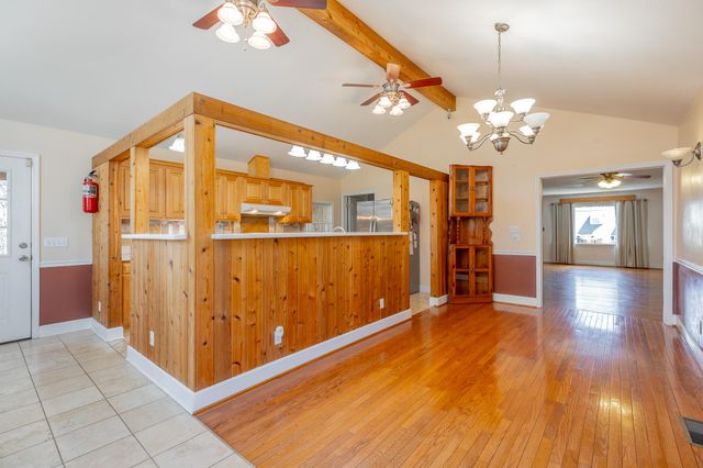 607 Carolina Avenue, Signal Mountain, TN 37377