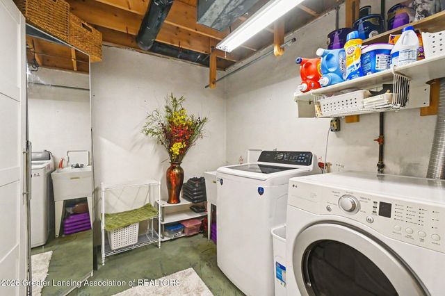 5634 Deville Court, East Lansing, MI 48823