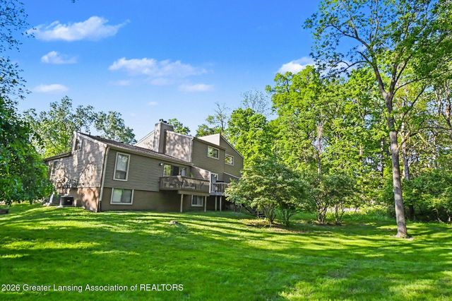 5634 Deville Court, East Lansing, MI 48823