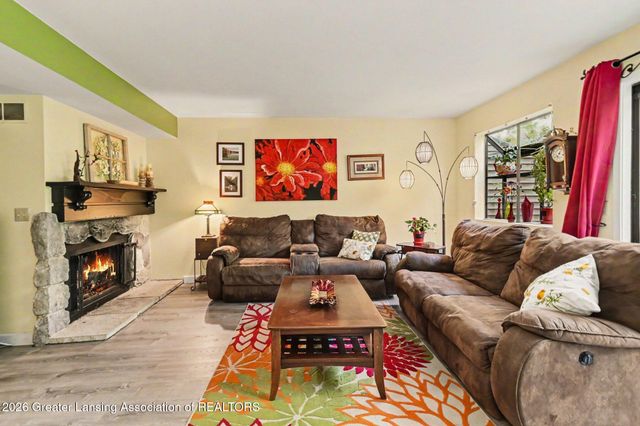 5634 Deville Court, East Lansing, MI 48823