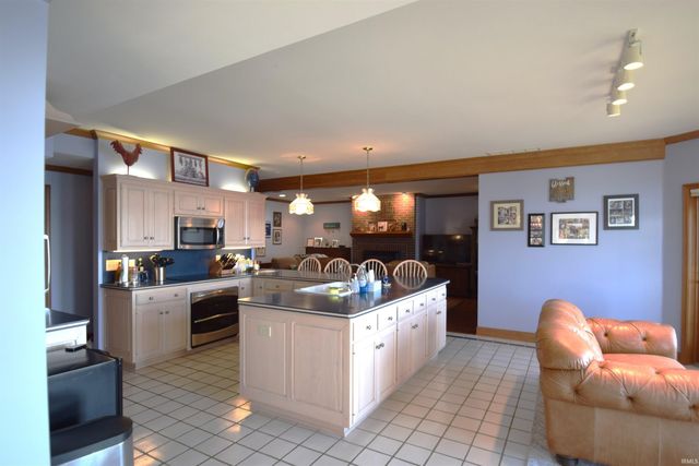 298 EMS W17, North Webster, IN 46555