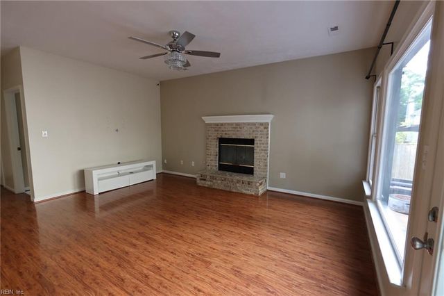 401 Rock Creek CT, Yorktown, VA 23693