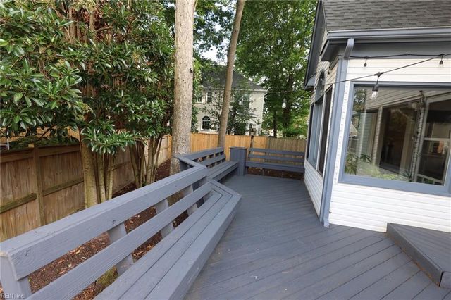 401 Rock Creek CT, Yorktown, VA 23693