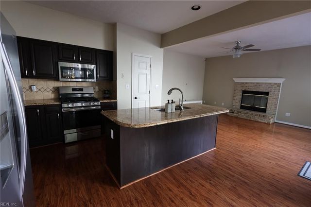 401 Rock Creek CT, Yorktown, VA 23693
