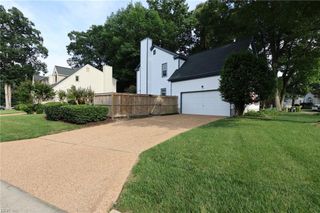401 Rock Creek CT, Yorktown, VA 23693