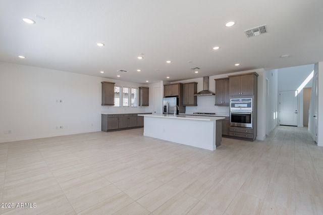 11937 W LUXTON Lane, Avondale, AZ 85323