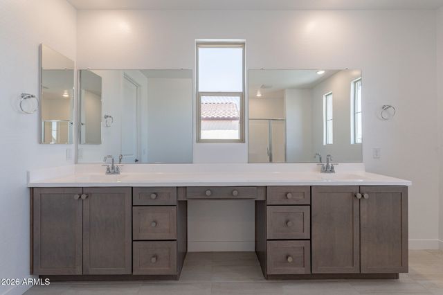 11937 W LUXTON Lane, Avondale, AZ 85323