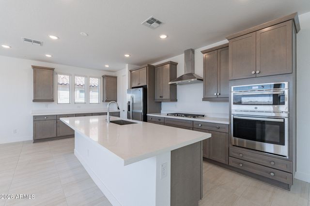 11937 W LUXTON Lane, Avondale, AZ 85323